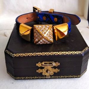 Stylish Blue Snake Skin Rhinestone Juicy Braclet.